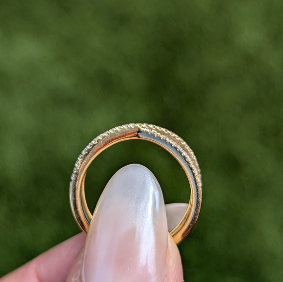 14K Yellow Gold Diamond X Cross Intertwined Ring Band - Picture 4 of 6